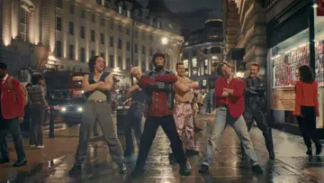 Zasłona do filmu "Better Man: Niesamowity Robbie Williams" #575363