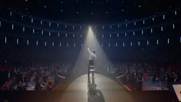Zasłona do filmu "Better Man: Niesamowity Robbie Williams" #575417