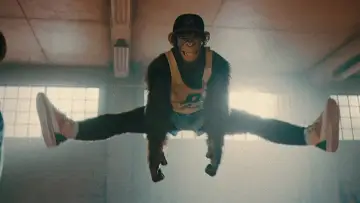 Zasłona do filmu "Better Man: Niesamowity Robbie Williams" #575450