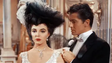 Zasłona do filmu "The Girl in the Red Velvet Swing" #1872104