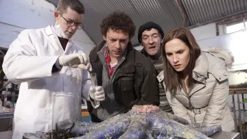 Zasłona do filmu "Trzeźwe potwory" #302992