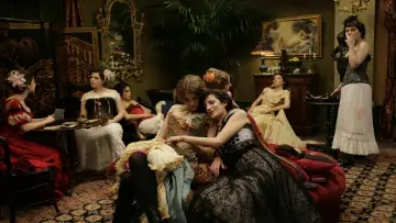 Zasłona do filmu "Apollonide. Zza okien domu publicznego" #346357