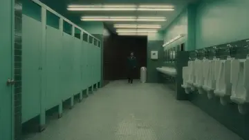Zasłona do filmu "Co jest grane, Davis?" #1208557