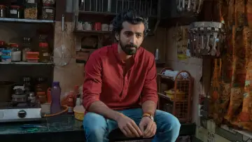 Zasłona do filmu "डार्लिंग्स" #419426