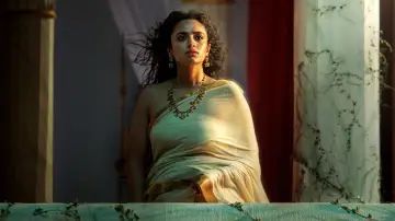 Zasłona do filmu "కల్కి 2898-ఎ.డి" #782629