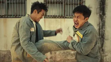 Zasłona do filmu "샤크: 더 비기닝" #330556