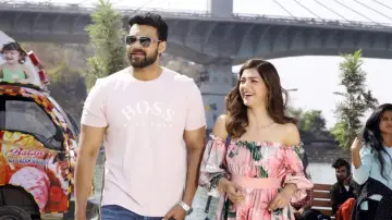 Zasłona do filmu "F3: ఫన్ అండ్ ఫ్రస్టేషన్" #478766
