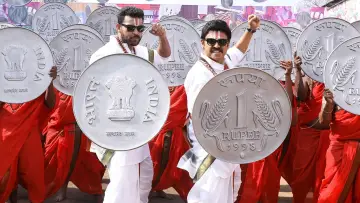 Zasłona do filmu "F3: ఫన్ అండ్ ఫ్రస్టేషన్" #478782