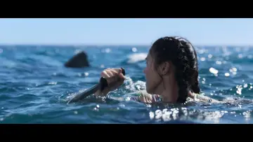 Zasłona do filmu "Coś w wodzie" #453762