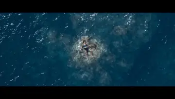 Zasłona do filmu "Coś w wodzie" #453767