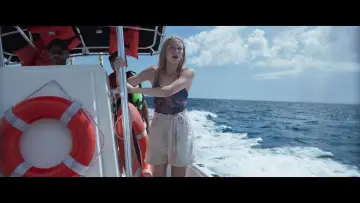 Zasłona do filmu "Coś w wodzie" #453769
