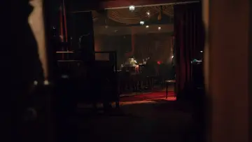 Zasłona do filmu "Капитан Волконогов бежал" #445626