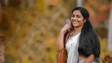 Zasłona do filmu "ഖൊ ഖൊ" #1573236