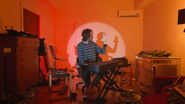 Zasłona do filmu "Bo Burnham: Inside" #1648234