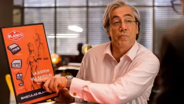 Zasłona do filmu "Szef roku" #245748