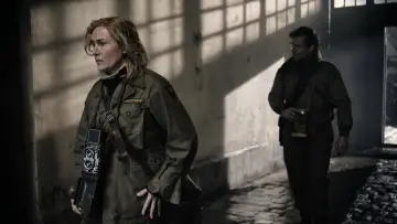 Zasłona do filmu "Lee. Na własne oczy" #612554