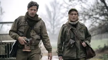 Zasłona do filmu "Lee. Na własne oczy" #612556