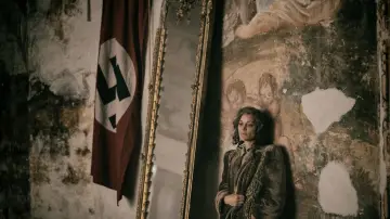 Zasłona do filmu "Lee. Na własne oczy" #612557
