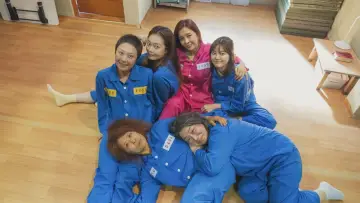 Zasłona do filmu "이공삼칠" #322863