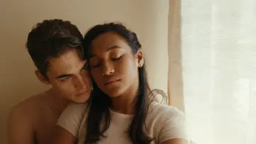 Zasłona do filmu "First Love" #338642