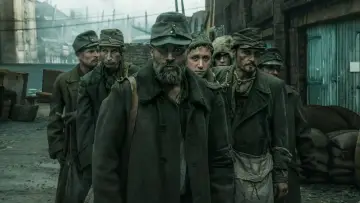 Zasłona do filmu "Miasto wyklętych" #446896