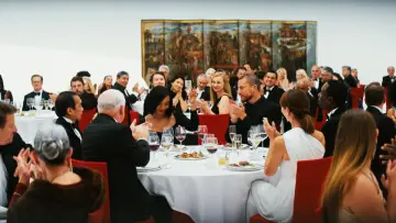 Zasłona do filmu "Mrugnij dwa razy" #780316