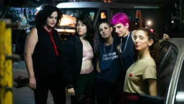 Zasłona do filmu "¡Caigan las rosas blancas!" #563255