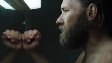 Zasłona do filmu "Nieznajomy" #327448