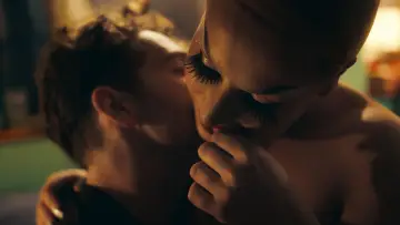 Zasłona do filmu "Trzy noce w tygodniu" #445826