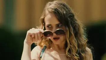 Zasłona do filmu "Reedukacja Molly Singer" #381819