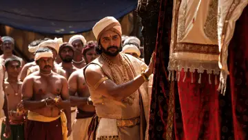 Zasłona do filmu "பொன்னியின் செல்வன்: பாகம் 2" #399216