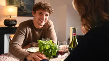 Zasłona do filmu "Niewierni w Paryżu" #193387