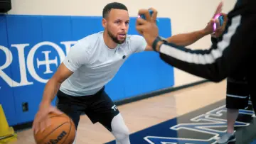 Zasłona do filmu "Stephen Curry: na straconej pozycji" #353003
