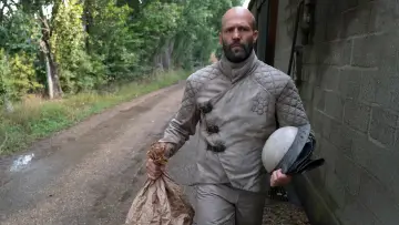 Zasłona do filmu "Pszczelarz" #409267