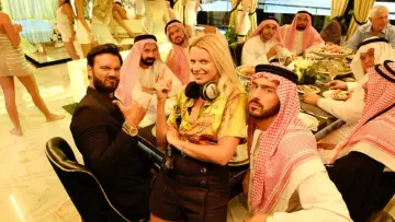 Zasłona do filmu "Dziewczyny z Dubaju" #377732