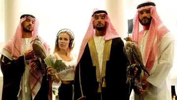 Zasłona do filmu "Dziewczyny z Dubaju" #377735