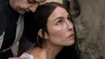 Zasłona do filmu "Nie będziesz sam" #330094
