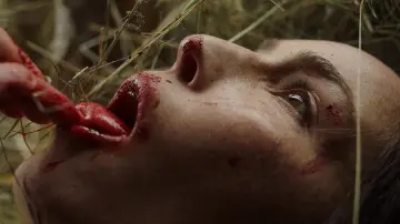 Zasłona do filmu "Nie będziesz sam" #915328