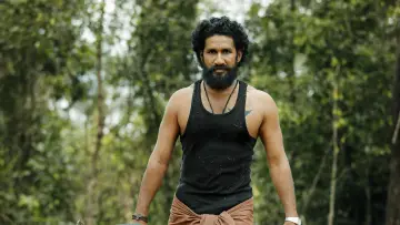Zasłona do filmu "മഡ്ഡി" #1161371