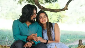 Zasłona do filmu "பகவான்" #1153441