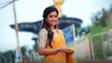 Zasłona do filmu "ఆడవాళ్లు మీకు జోహార్లు" #1150432
