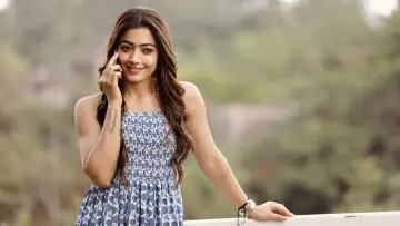 Zasłona do filmu "ఆడవాళ్లు మీకు జోహార్లు" #1150437