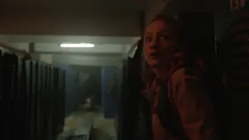 Zasłona do filmu "Virus: 32" #340189