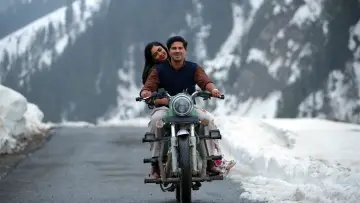 Zasłona do filmu "సీతా రామం" #411018