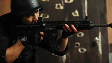 Zasłona do filmu "Raid" #676001