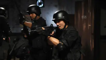Zasłona do filmu "Raid" #676007