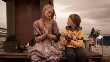 Zasłona do filmu "Sumarlandið" #742031