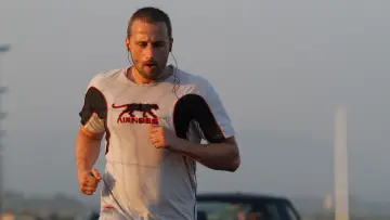 Zasłona do filmu "Z krwi i kości" #234834