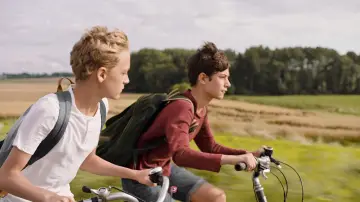 Zasłona do filmu "Blisko" #716953