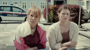 Zasłona do filmu "Andrea lässt sich scheiden" #192772